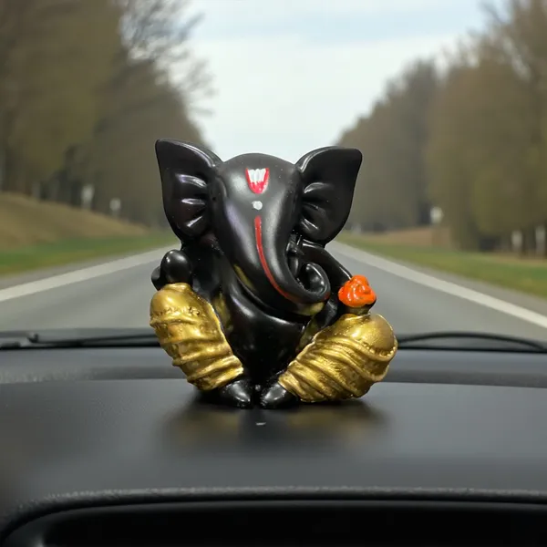 Black_&_Golden_Car_Dashboard_Ganesh_Idol_Gifting_Office_Puja_Decor