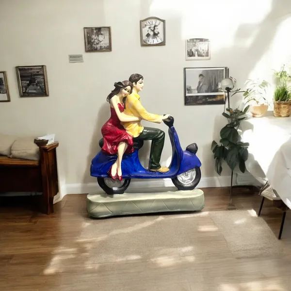 Multicolor_Romantic_Love_Couple_On_Scooter_Showpiece_Best_For_Gifting