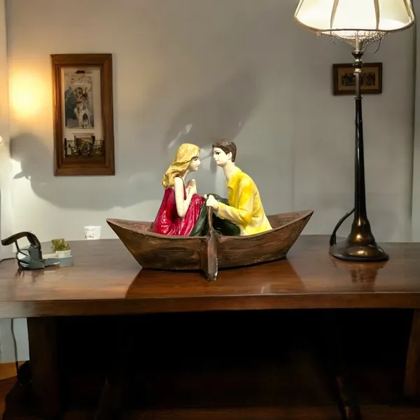Multicolor_Cute_Love_Couple_In_Boat_Showpiece_Best_Gift_For_Friends