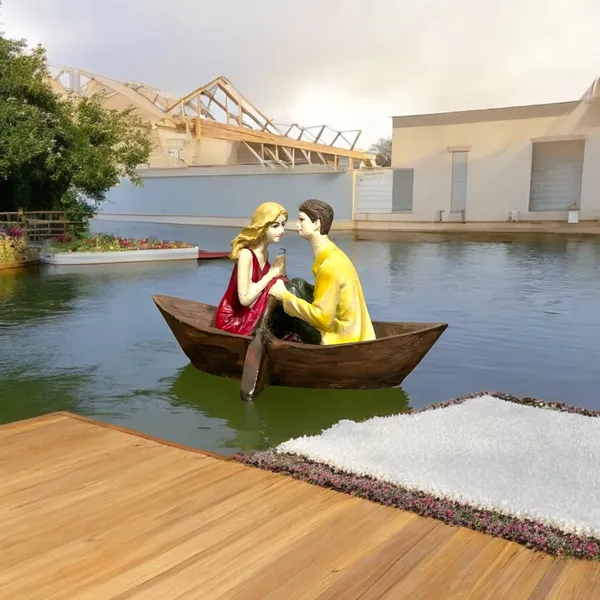 Multicolor_Cute_Love_Couple_In_Boat_Showpiece_Best_Gift_For_Friends
