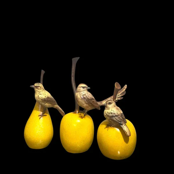 Yellow_&_Golden_The_Bird_At_Fruits_Family_For_Peace_And_Harmony