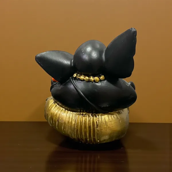 Black_&_Golden_Lord_Ganesh_Idol_For_Car_Dashboard_Idol_Gifting_Office_Puja_Decor