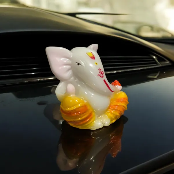 White_&_Orange_Lord_Cute_Ganesha_Idol_Lucky_Ganesh_Idol_For_Vehicle_Car_Dashboard_Gifting_Office_Puja_Decor