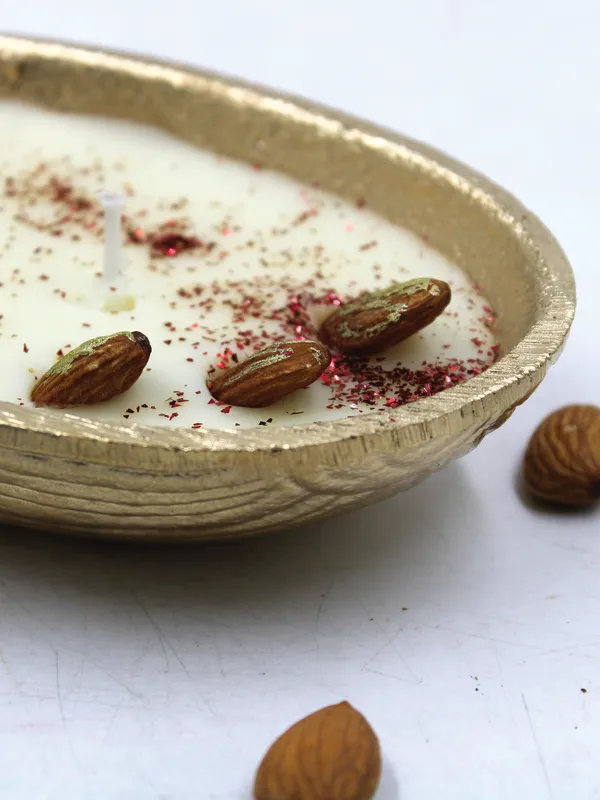 Almond_urli(_Sandal_)Candle_For_Home,Office,Living_Room