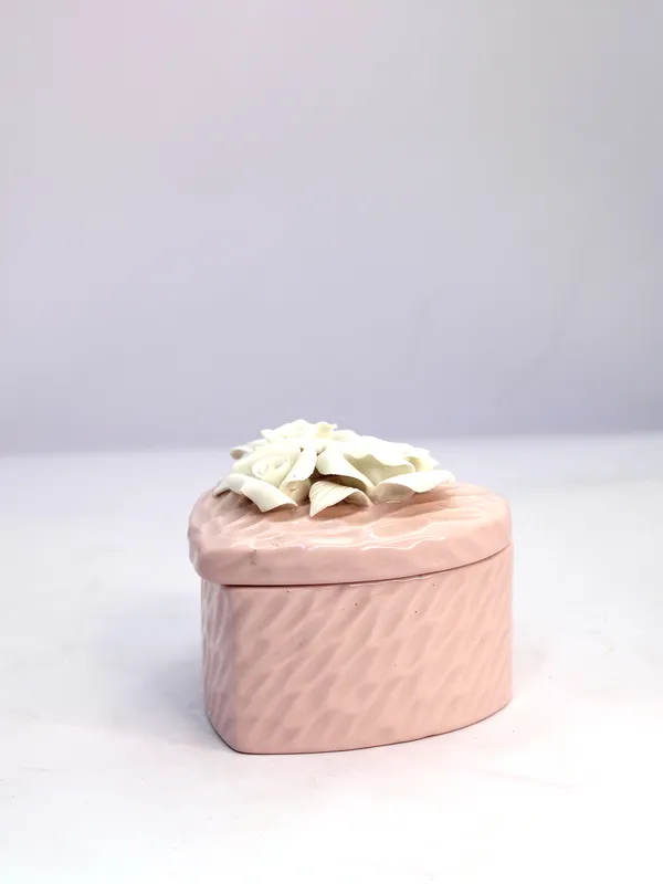 Pink_heart_ceramic_jar(jasmine)Soy_Wax_Candle_|_Home_Fragrance_&_Wellness_Aroma