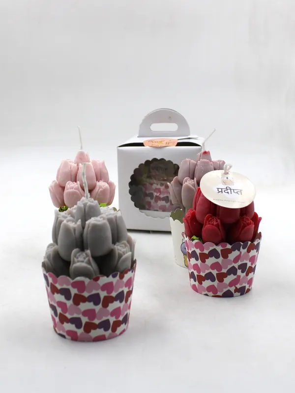 Tulip_Bouquet_Candle_(bouquet)For_Home,Office,Living_Room