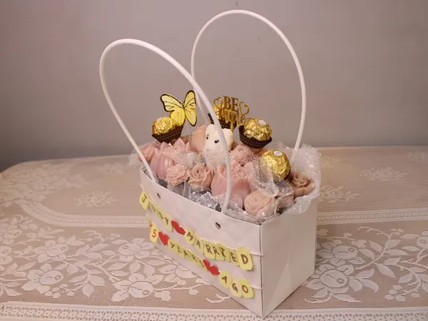 Bouquet_big_(customisation_available)Soy_Wax_Candle_|_Home_Fragrance_&_Wellness_Aroma