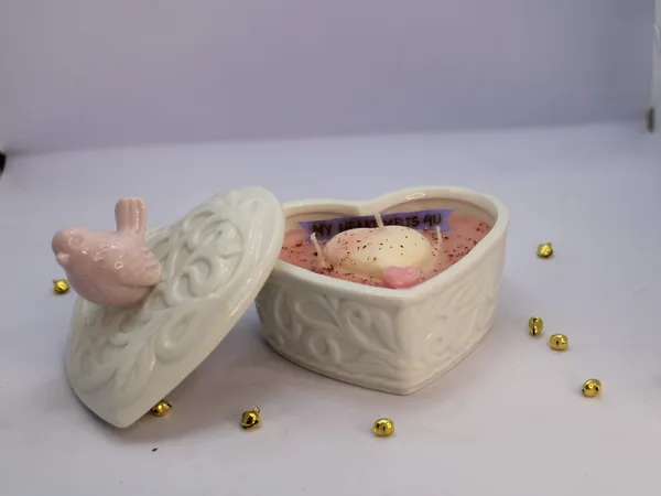 White_heart_ceramic_jar_(rose)Premium_Soy_Wax_Candle_|_Home_Fragrance_&_Wellness_Aroma