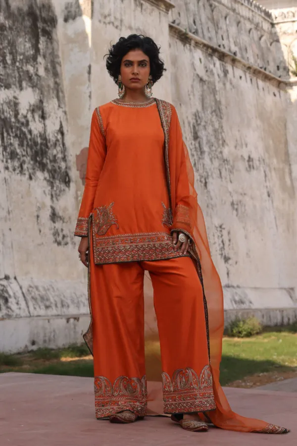 Zareen_Saffron_Embellished_Kurta_Set