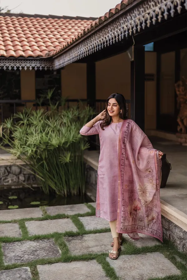 Blush_Jacquard_Kurti_Dupatta_Set