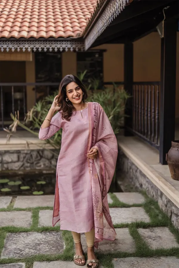 Blush_Jacquard_Kurti_Dupatta_Set