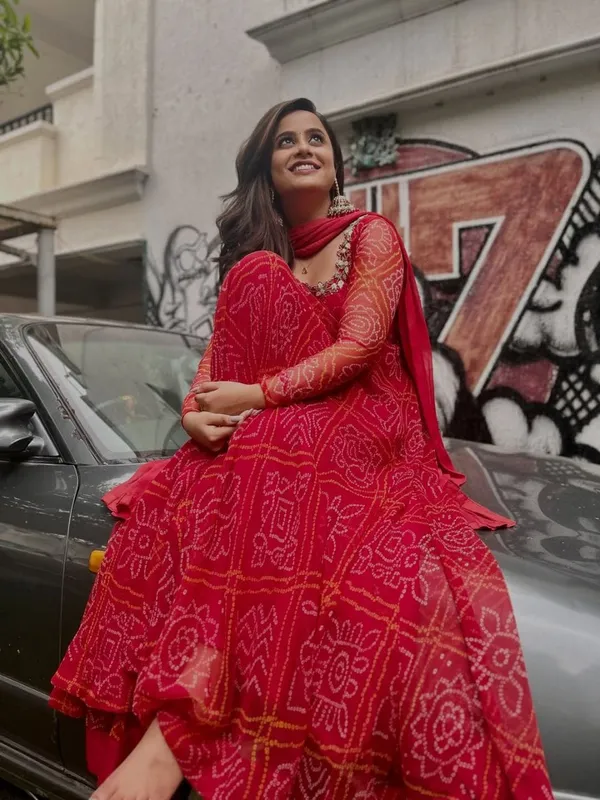 Crimson_Bandhani_Anarkali_Set