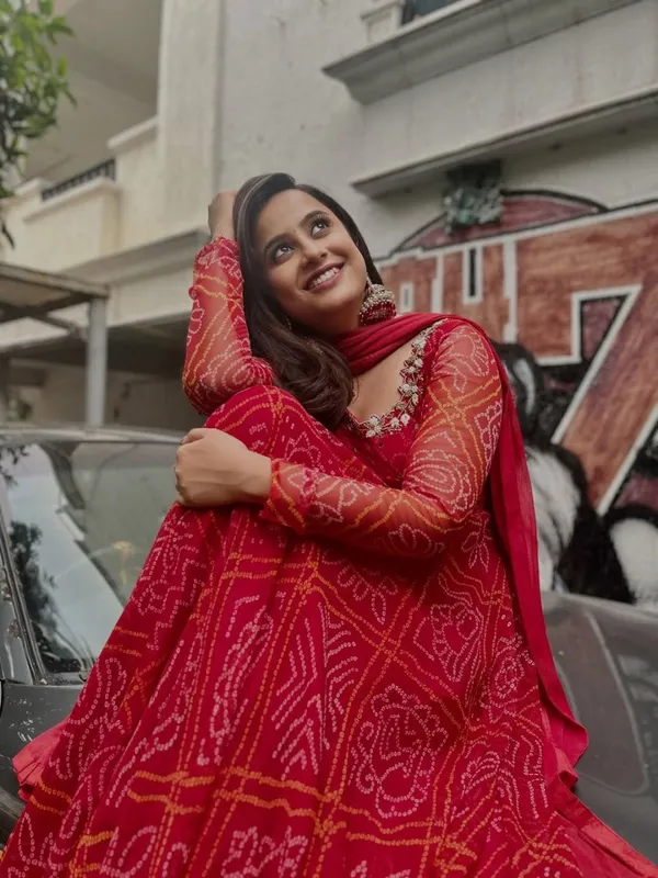 Crimson_Bandhani_Anarkali_Set