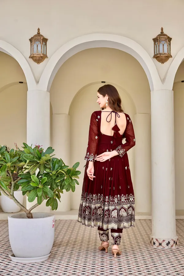 Crimson_Heirloom_Anarkali_Set