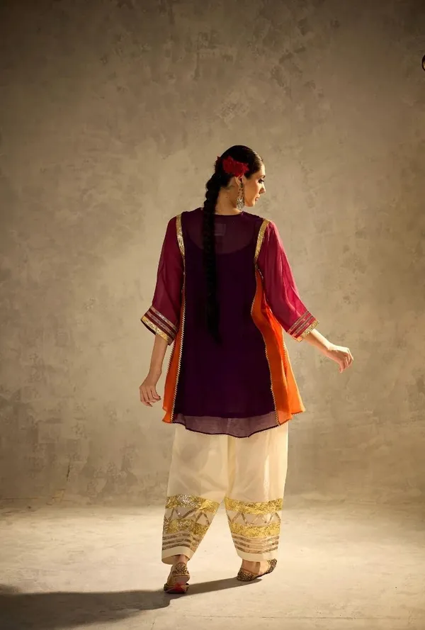 Gulnaar_Flame_Chanderi_Festive_Set
