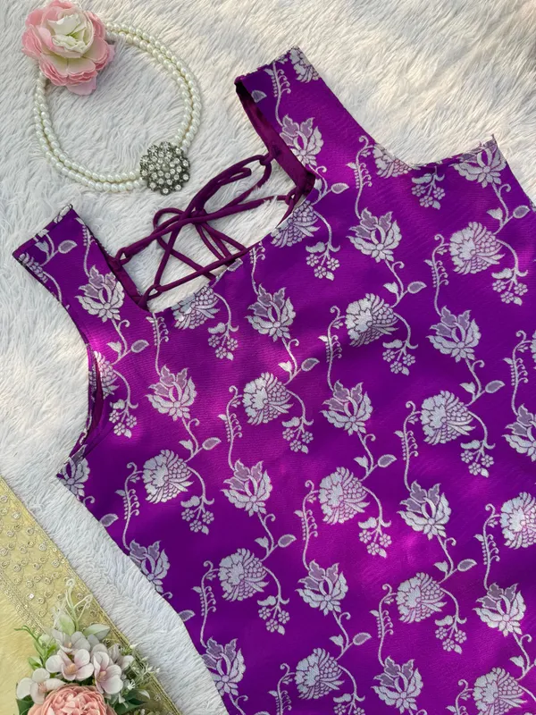 Gulnaar_Gold_Ensemble