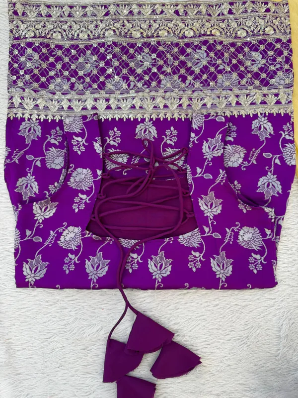 Gulnaar_Gold_Ensemble