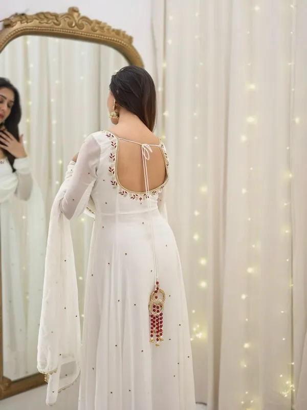 Ivory_Glow_Gown