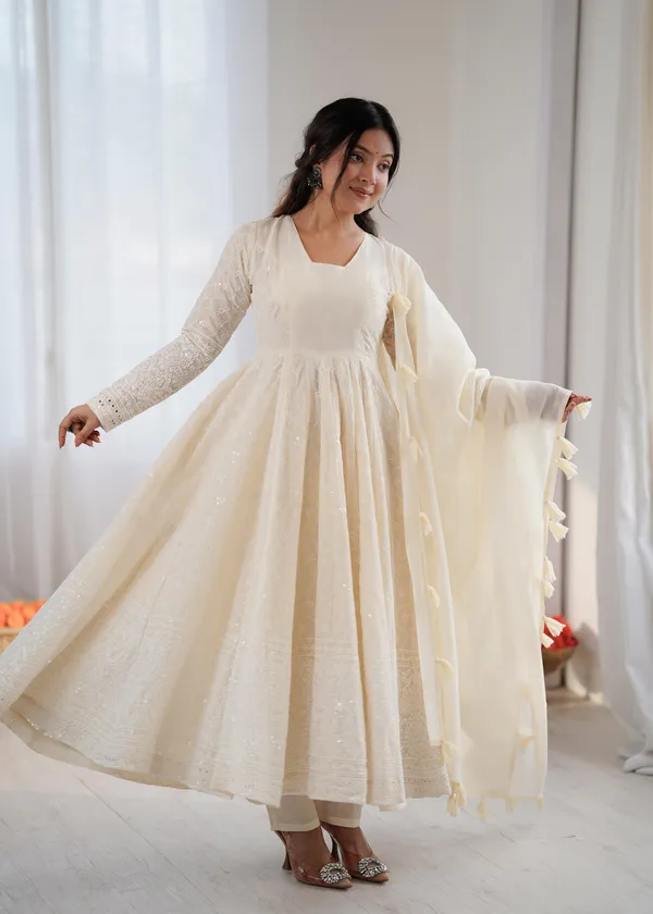 Ivory_Meher_Anarkali_Set