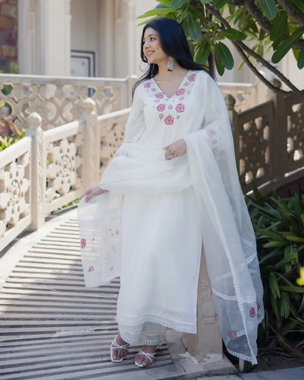 Ivory_Rose_Chanderi_Set