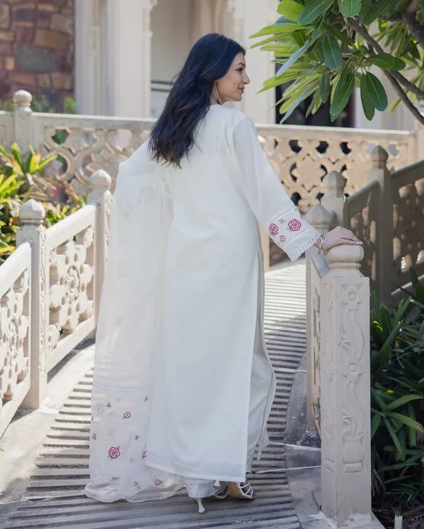 Ivory_Rose_Chanderi_Set