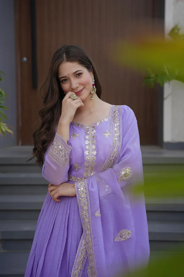 Mehfil_Lilac_Gown_Set