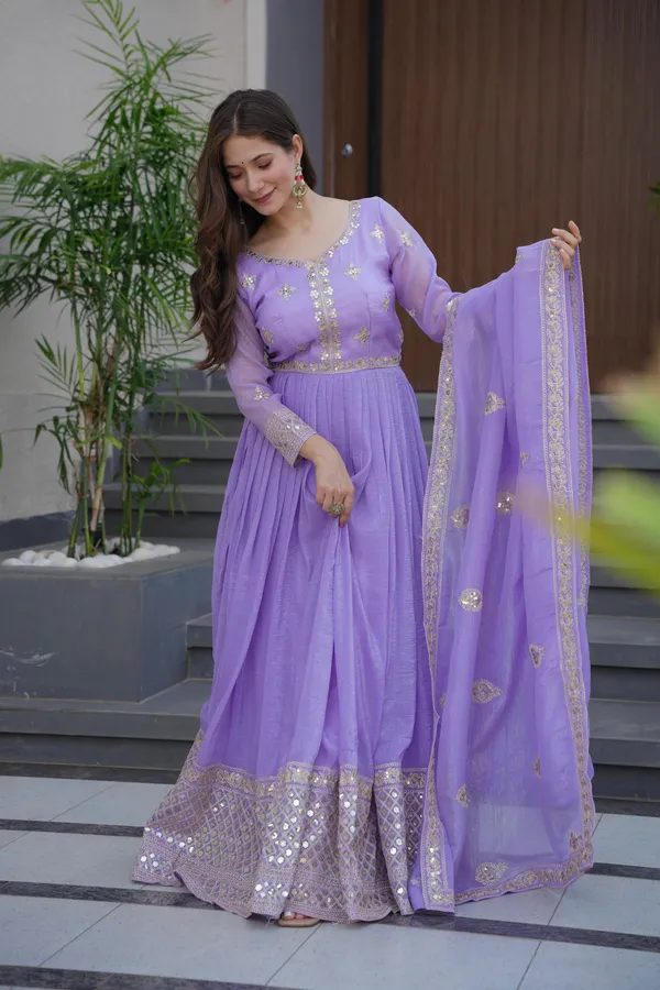 Mehfil_Lilac_Gown_Set