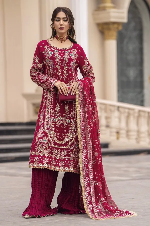 Mehrun_Royale_Suit_Set