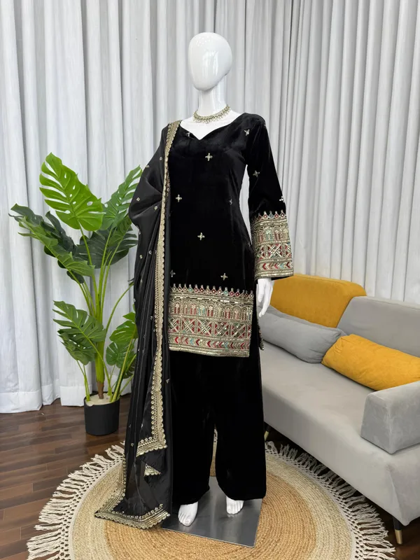 Noir_Ziya_Velvet_Suit_Set