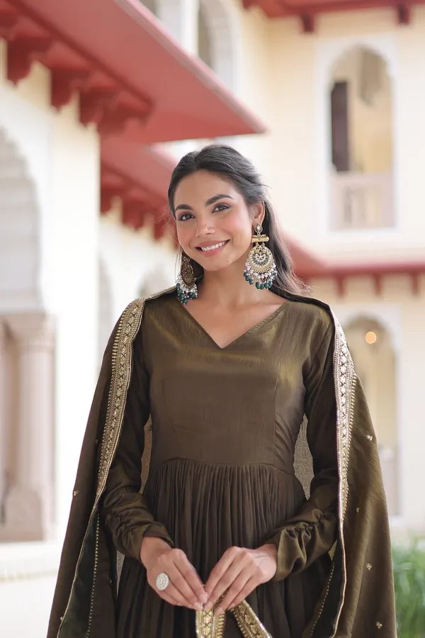 Olive_Zaria_Silk_Gown