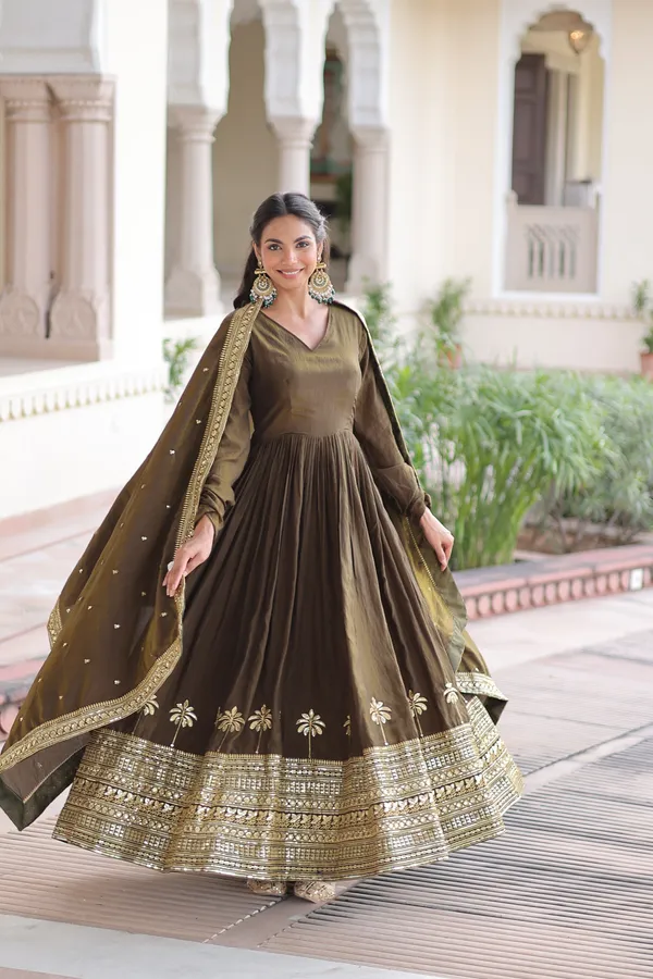 Olive_Zaria_Silk_Gown