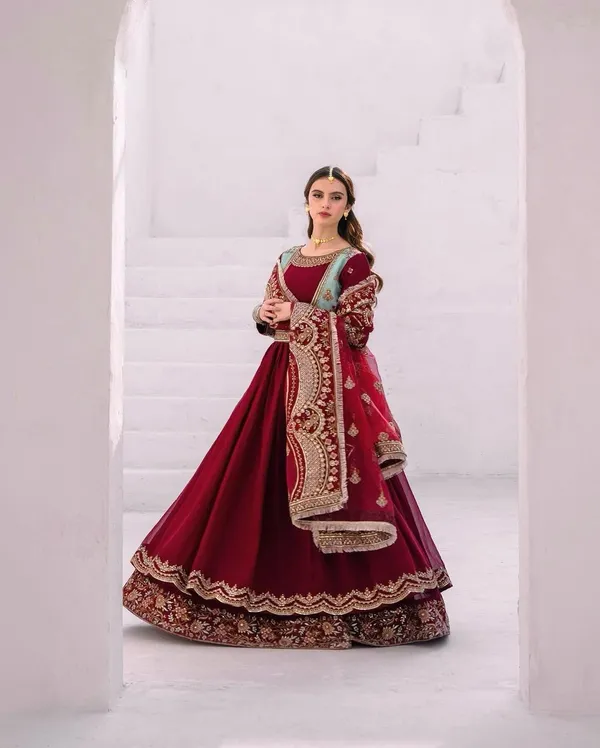 Red_Georgette_Thread_&_Sequence_Embroidered_Gown_For_Women