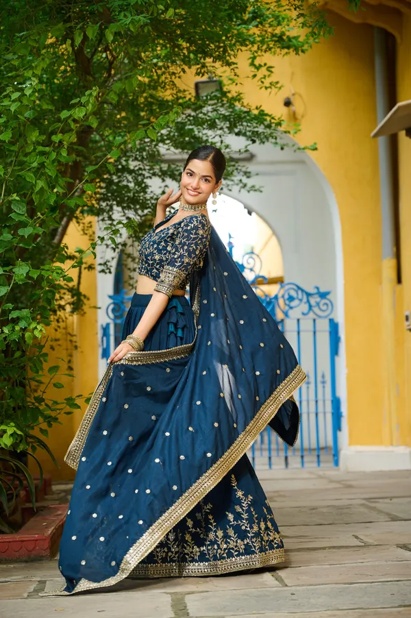 Vichitra_Silk_Sequins_Embroidered_Lehenga-_Semi_Stitched_For_Women
