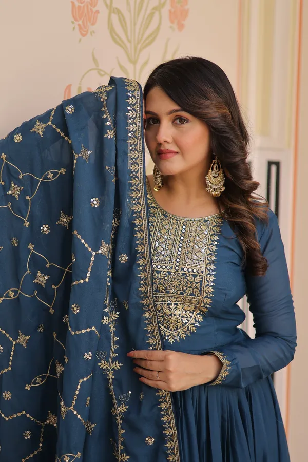 Rama_Embroidered_Georgette_Gown_For_Women