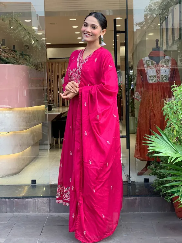 Rani_Roman_Silk_Embroidered_Kurta_Suit_Set_For_Women