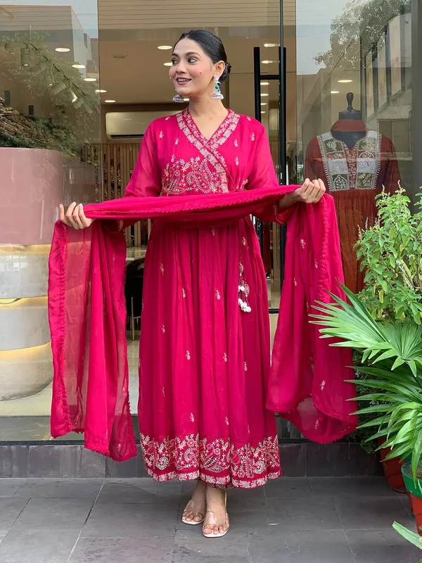 Rani_Roman_Silk_Embroidered_Kurta_Suit_Set_For_Women