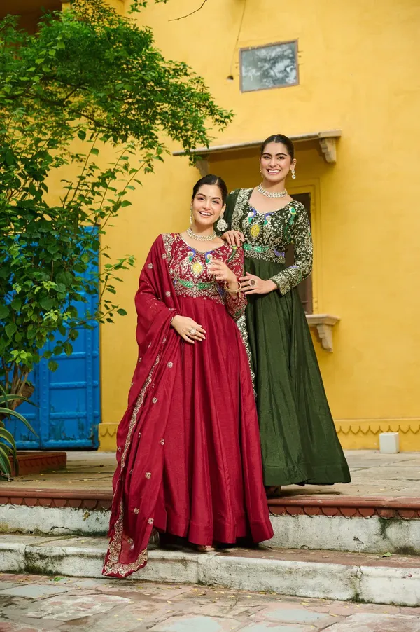 Henna_Vichitra_Multi-Thread_Embroidered_Gown_For_Women