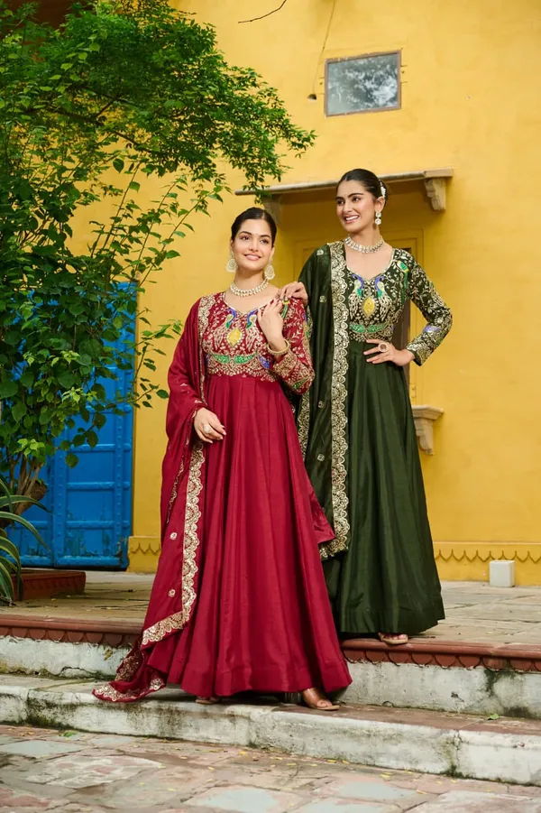 Henna_Vichitra_Multi-Thread_Embroidered_Gown_For_Women