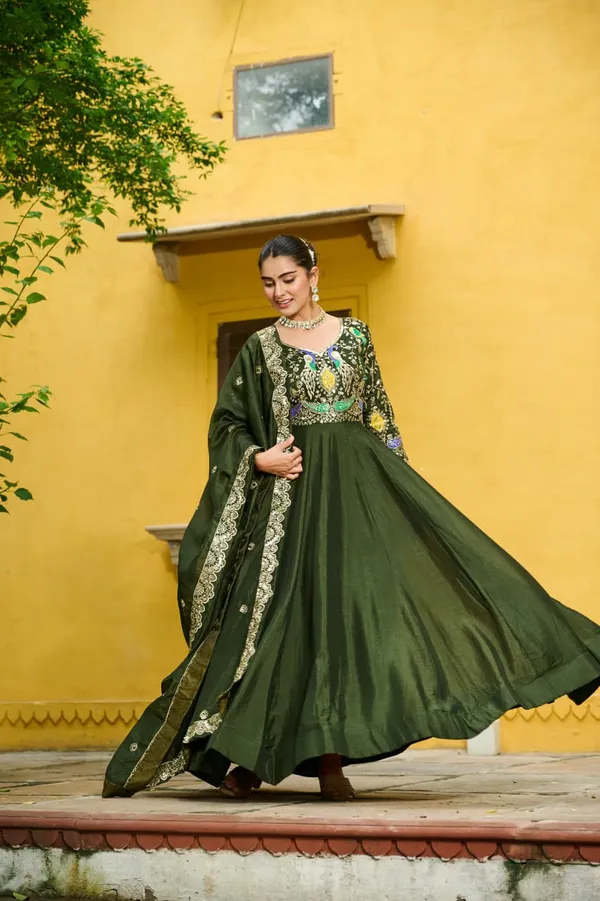 Henna_Vichitra_Multi-Thread_Embroidered_Gown_For_Women