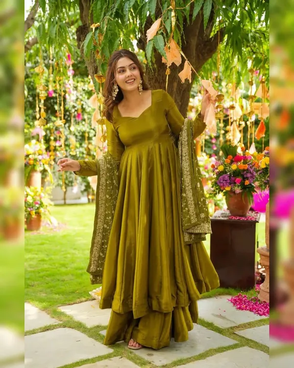 Henna_Green_Shimmery_Festive_Gown_With_Palazzo_For_Women