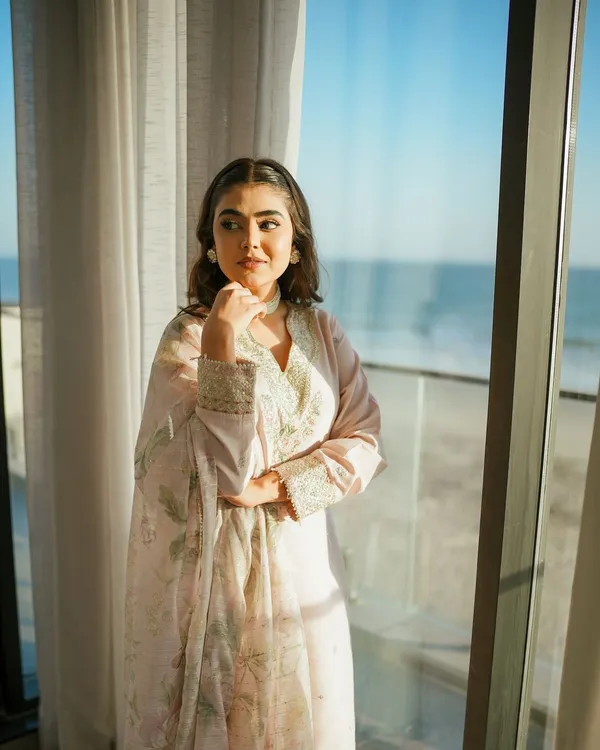 Ivory_Shimmery_Embroidered_Crepe_Kurta_Palazzo_With_Chinon_Dupatta_For_Women