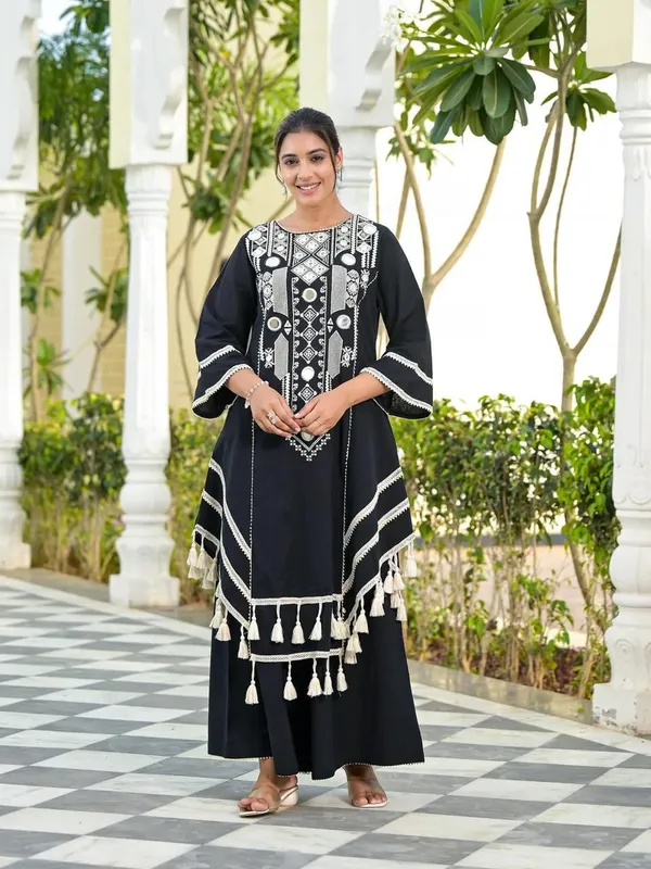 Black_Rayon_Cotton_Thread_Mirror_Work_Kurta_&_Palazzo_Set_For_Women