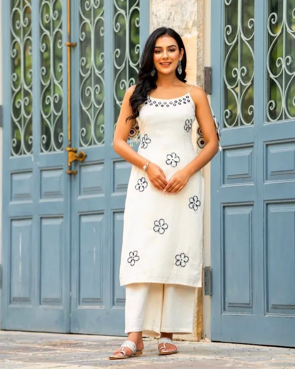 Floral_Roman_Silk_Shoulder_Starp_Kurti_Pant_&_Dupatta_For_Women