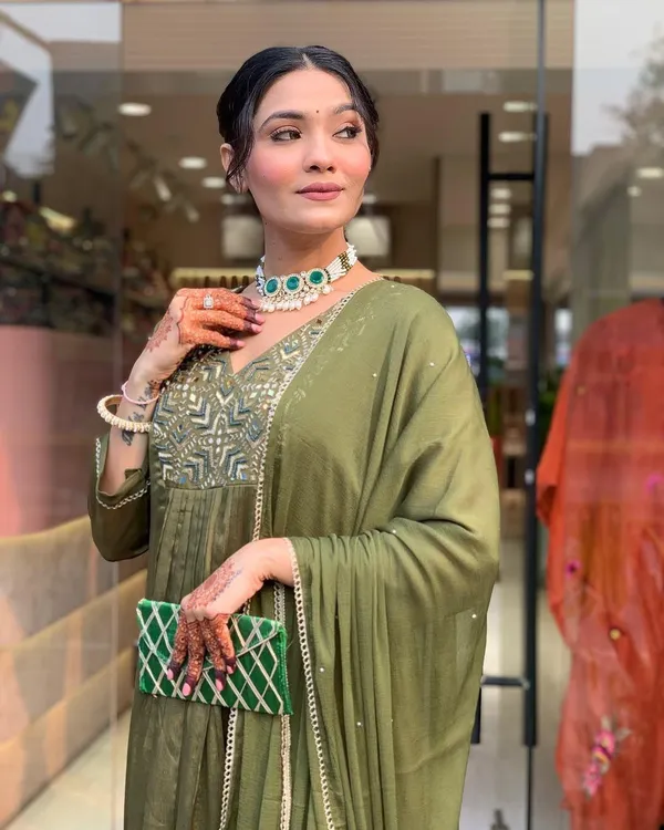 Muted_Earthy_Green_Chinon_Embroidered_Suit_Set_For_Women