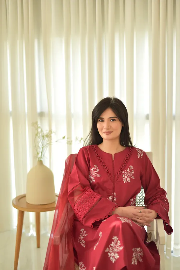 Maroon_Roman_Silk_Embroidered_Kurta_Pant_&_Dupatta_For_Women