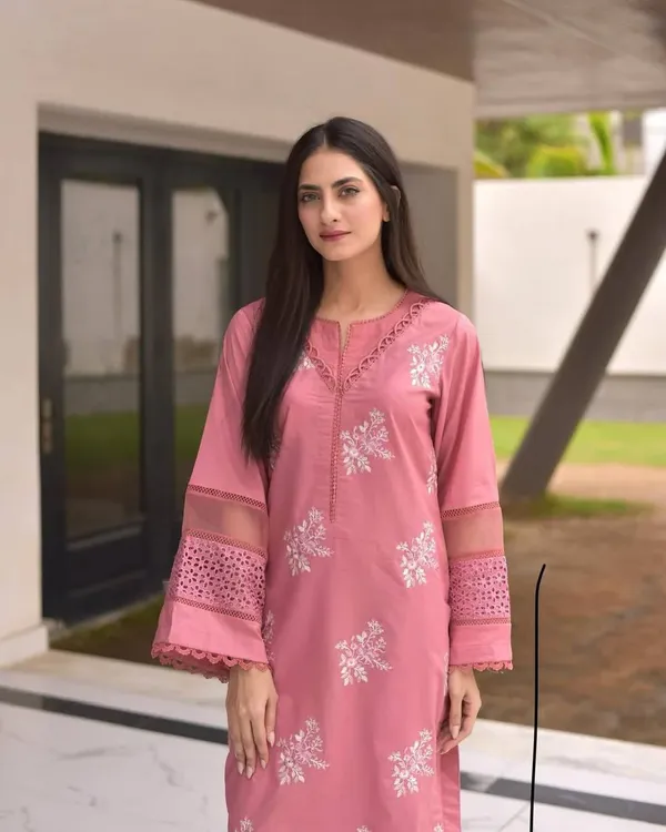 Pink_Pastel_Roman_Silk_Embroidered_Kurta_Pant_&_Dupatta_For_Women