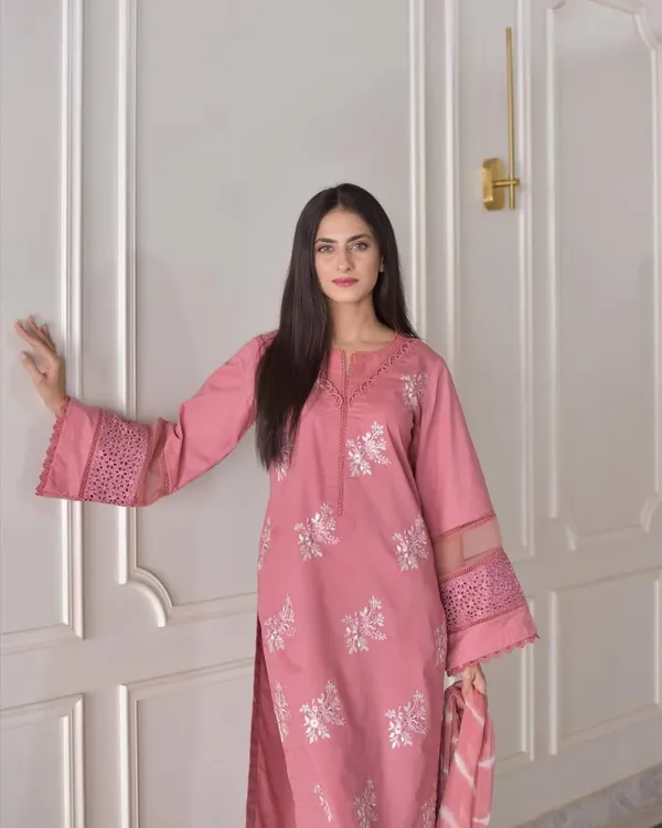 Pink_Pastel_Roman_Silk_Embroidered_Kurta_Pant_&_Dupatta_For_Women