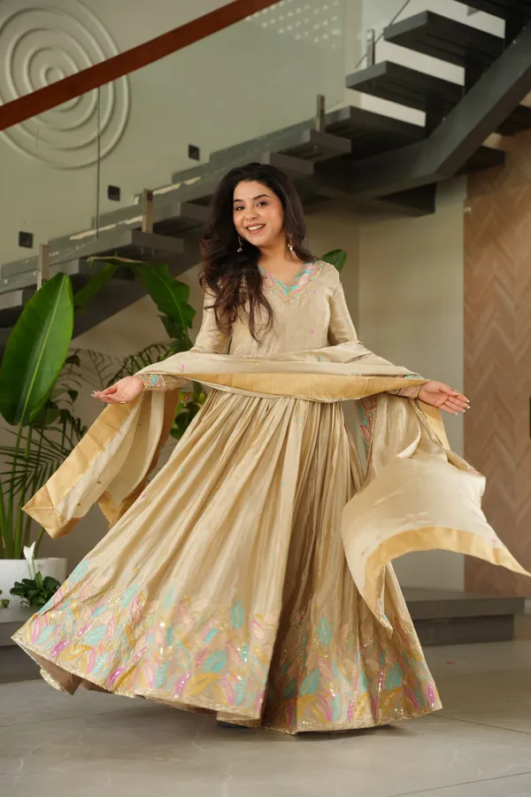 Off_White_Chinon_Thread_Embroidered_Gown_(Set_Of_2)_For_Women