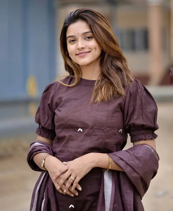 Brown_Handloom_A_Line_Kurti_With_Palazzo_&_Linen_Dupatta_For_Women