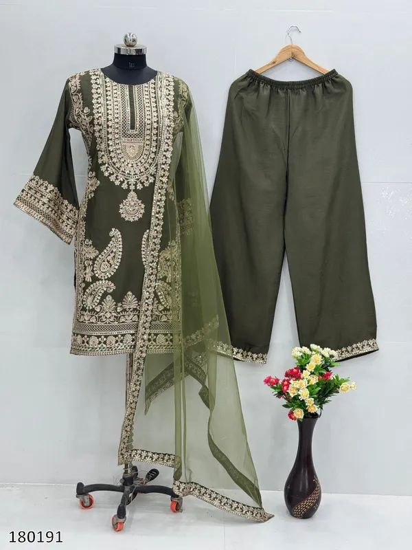 Henna_Chinon_Embroidered_Sequence_Work_Sharara_Suit_For_Women